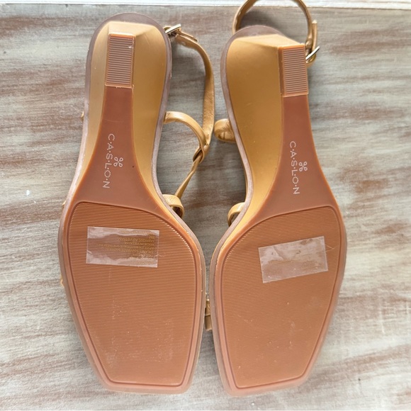 Strapy Neutral Wedge Shoes 8M - Picture 6 of 10